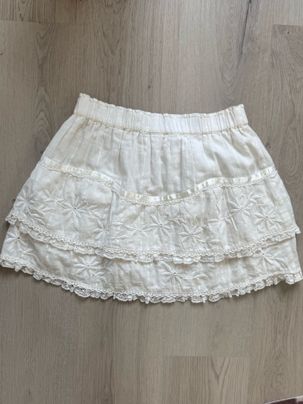 LoveShackFancy Cream Embroidered Tiered Mini Skirt Cotton Size S - Picture 5 of 8